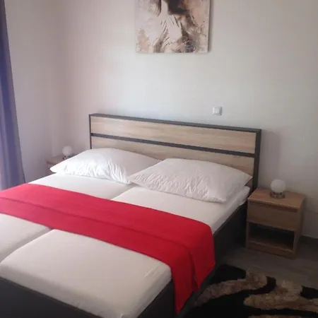 Hotel Villa-meli *
