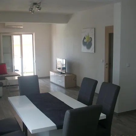 Hotel Villa-meli *