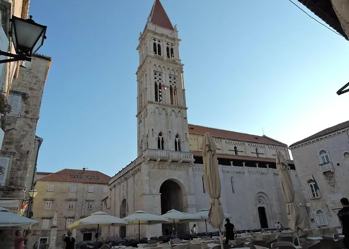 Villa-meli トロギール